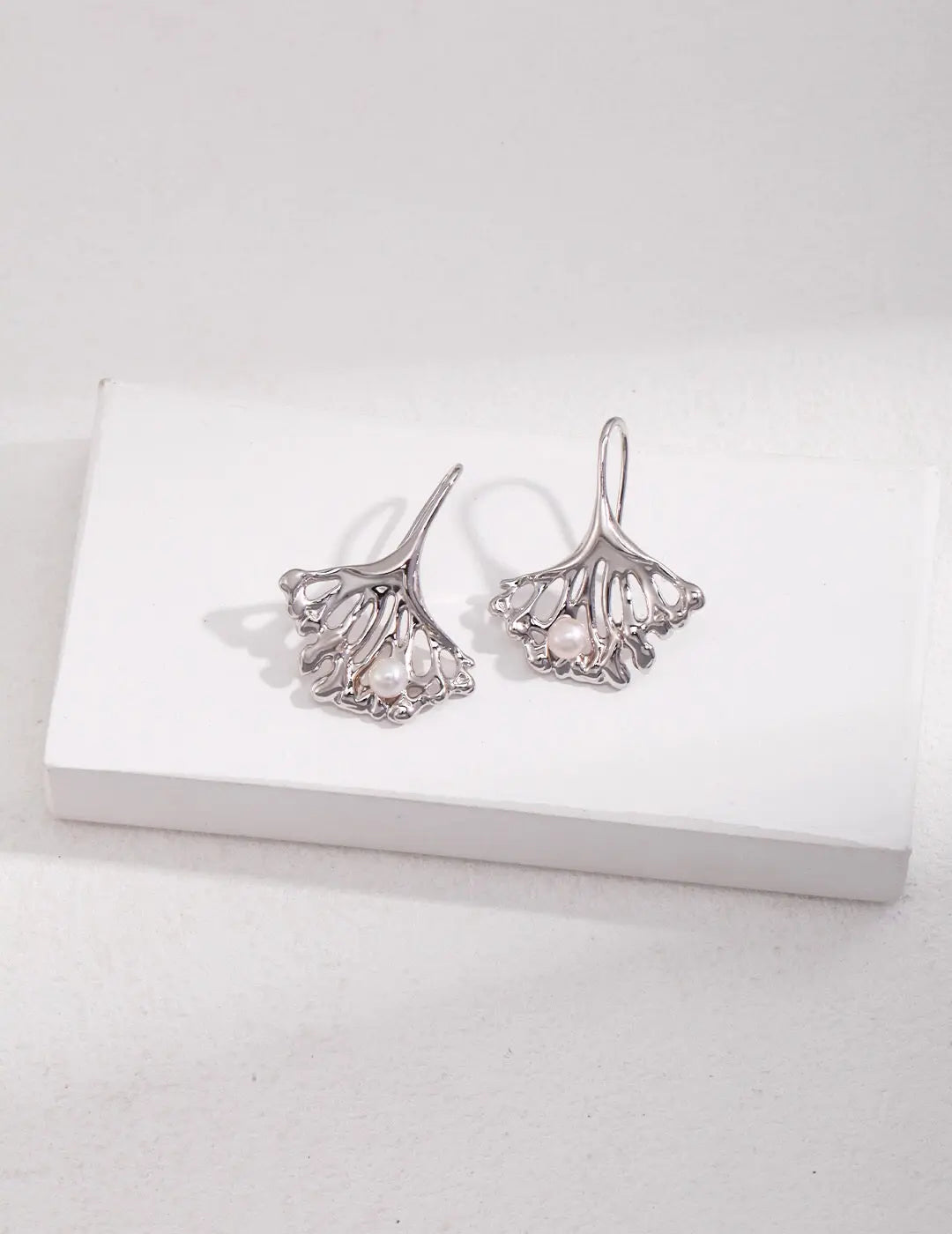 Ginkgo Leaf Pearl Earrings - Memoriex