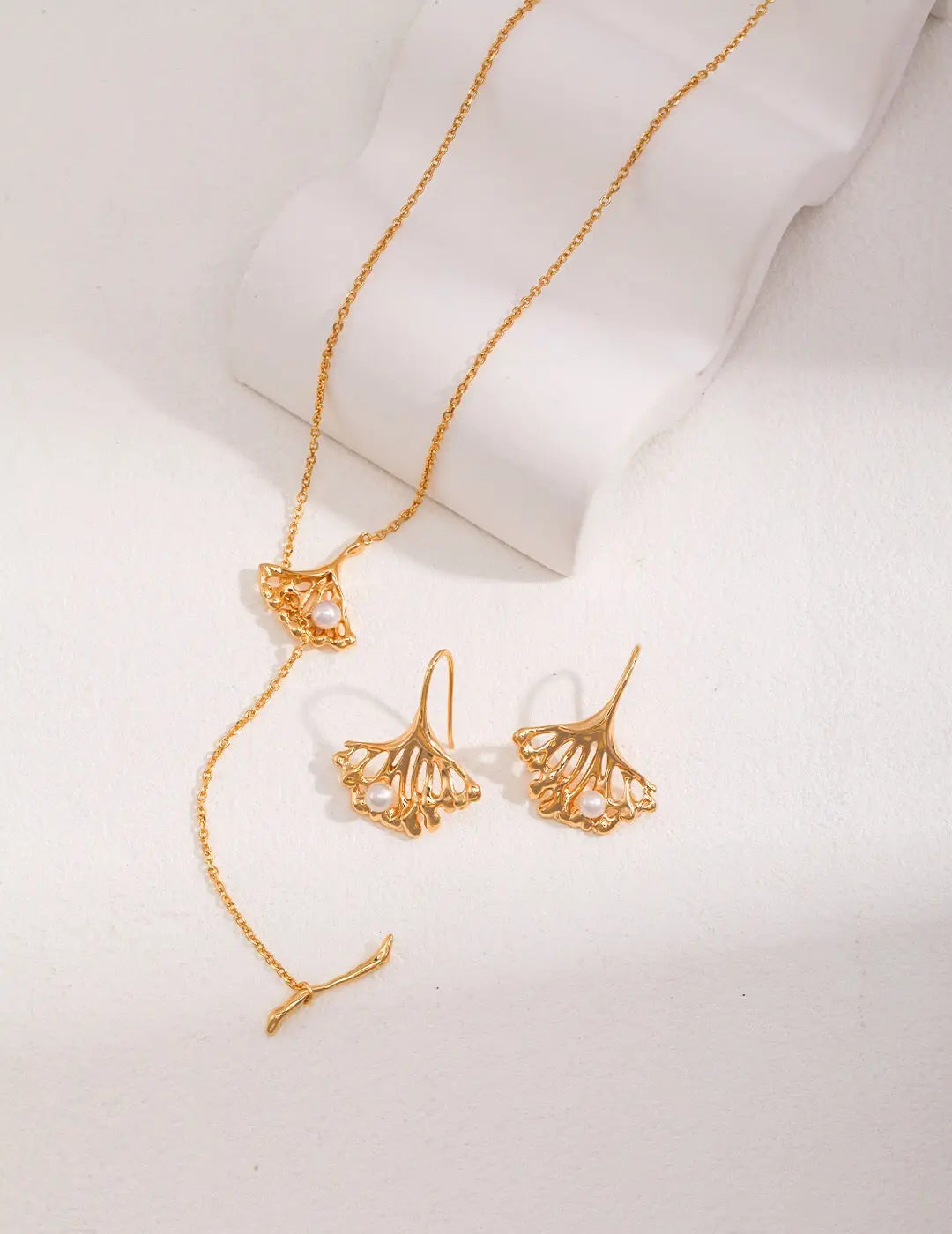 Ginkgo Leaf Pearl Earrings - Memoriex