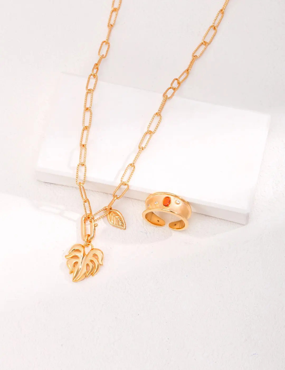 Gold Leaf Chain Pendants Necklace-4