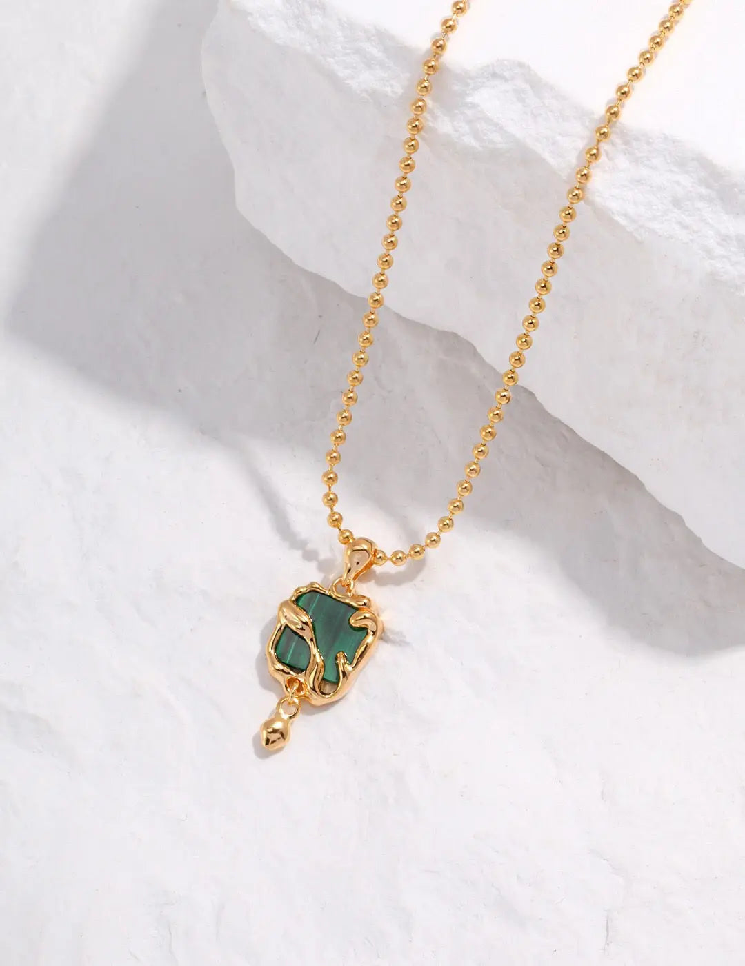 Green Malachite Pendant Necklace - Memoriex