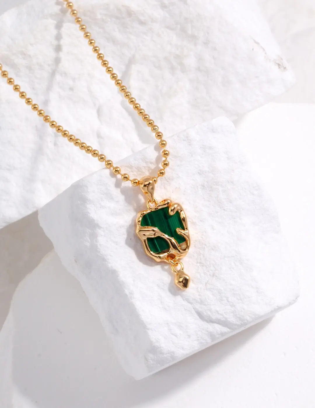 Green Malachite Pendant Necklace - Memoriex