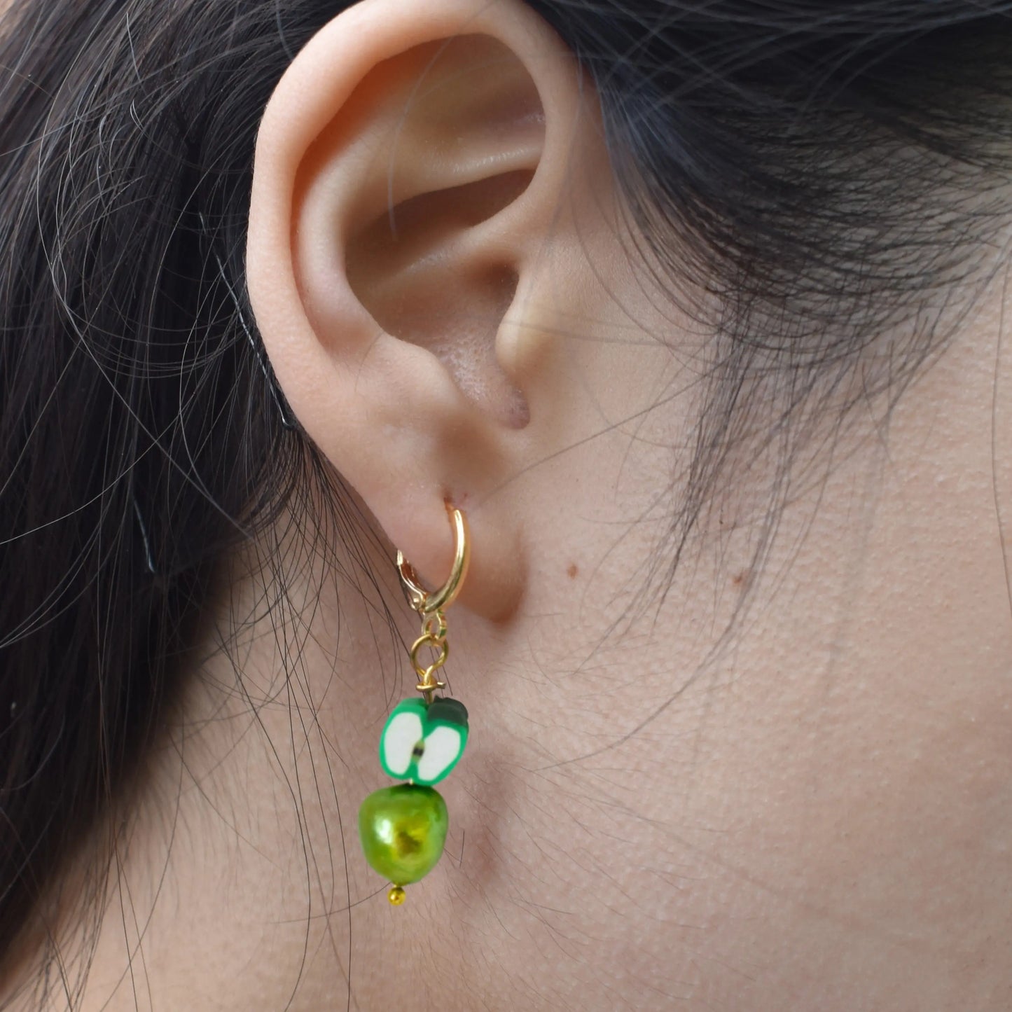 Green apples and green freshwater pearl earrings - Memoriex