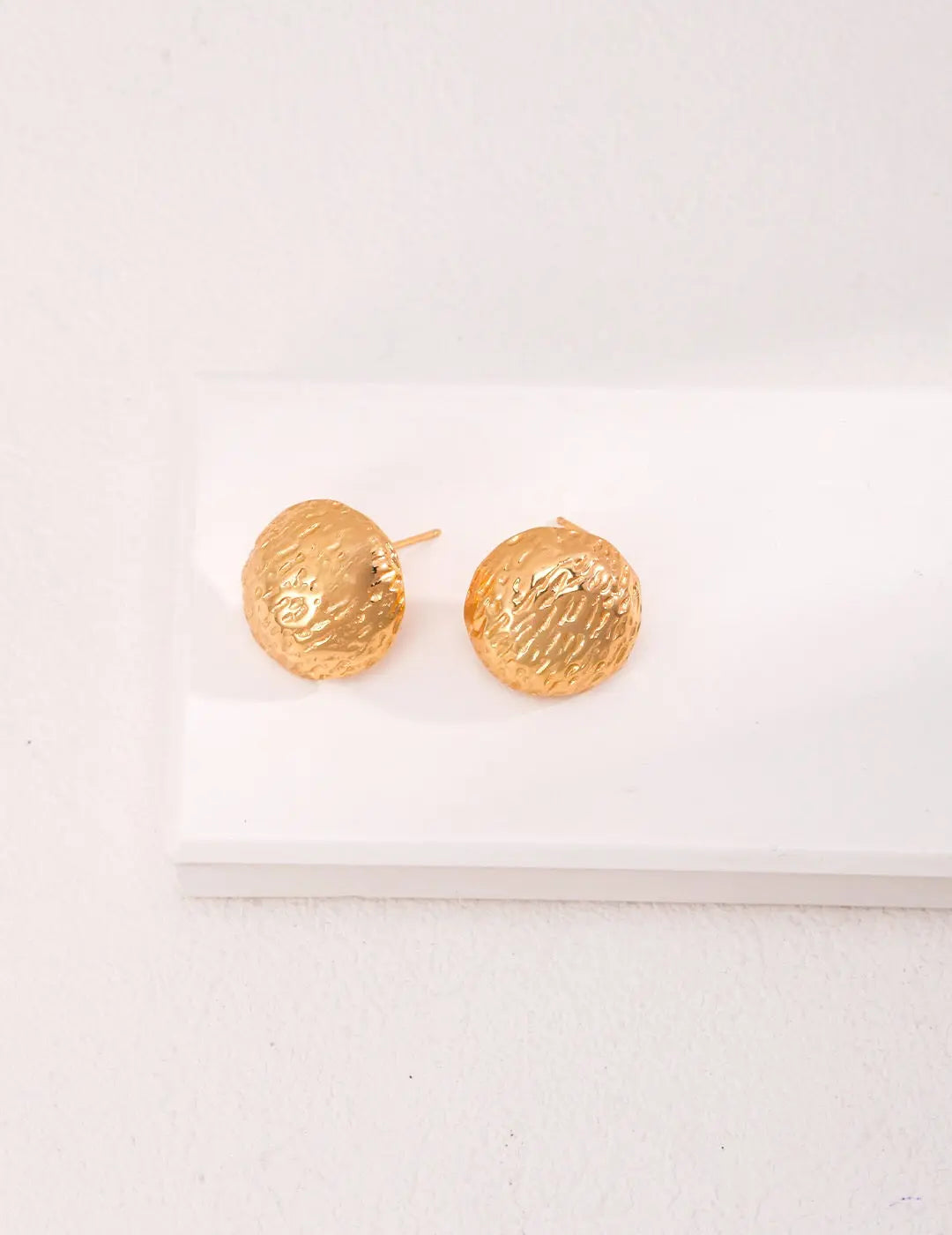 Hand-Carved Texture Round Stud-0