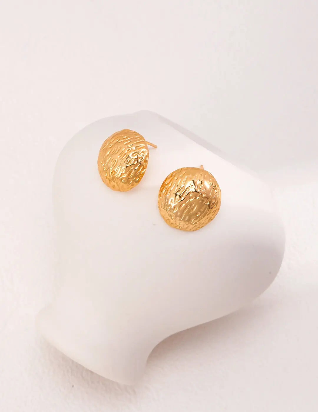 Hand-Carved Texture Round Stud-1