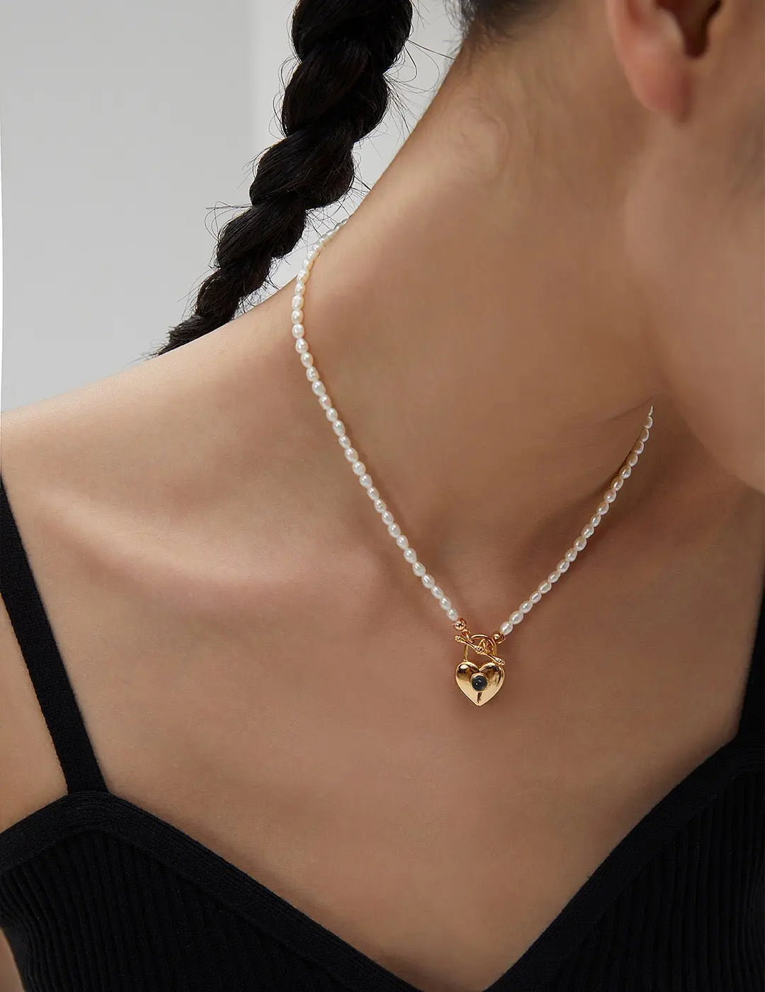 Heart Padlock Pendant Pearl Necklace-2