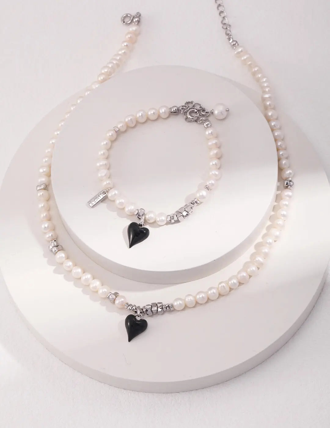 Heart Pendant Pearl Bracelet - Memoriex