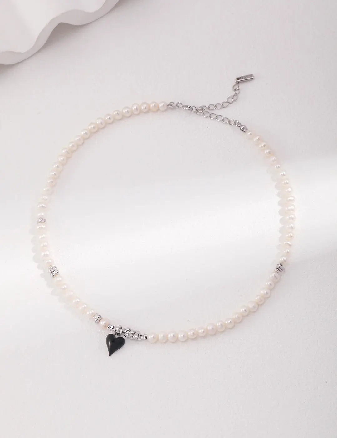 Heart Pendant With Pearl Necklace - Memoriex