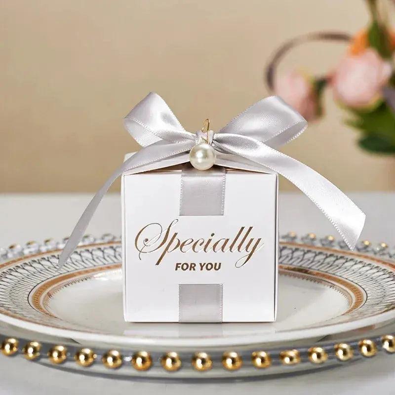 High Quality Square Candy Boxes Exquisite Pearls and Ribbons Wedding Party Birthdays Chocolate Packaging Gift Box for Guests-9