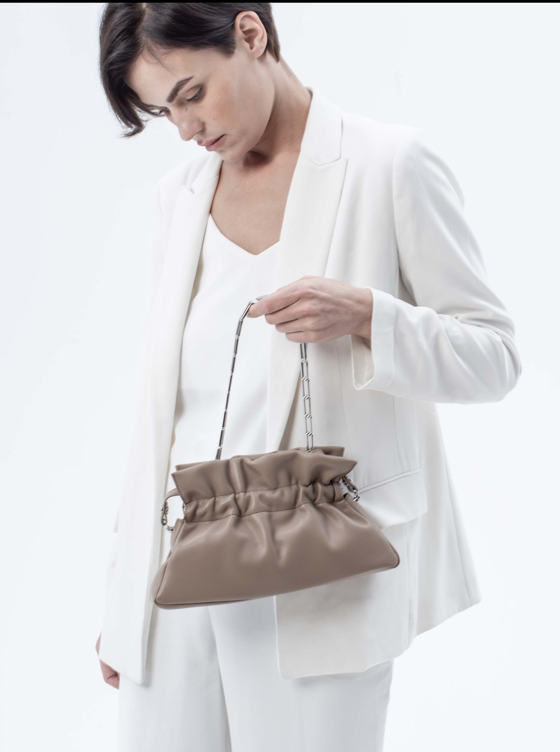 Mila Bag in Smooth Leather, Coffee by Bob Oré-4