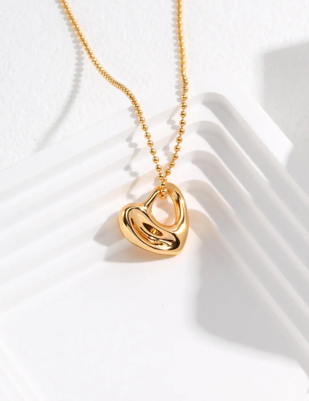 Irregular Hollow Heart Necklace-0