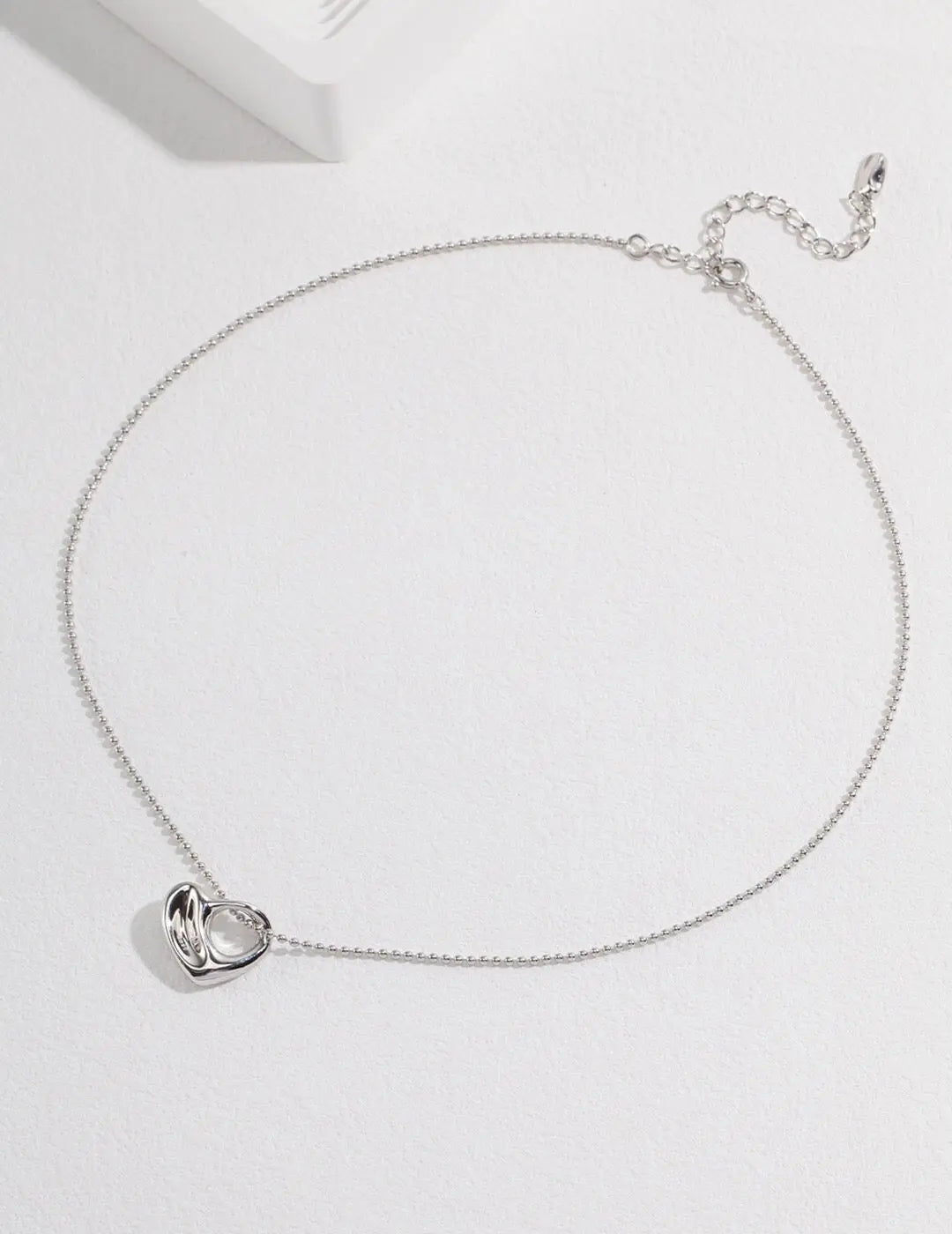 Irregular Hollow Heart Necklace-1