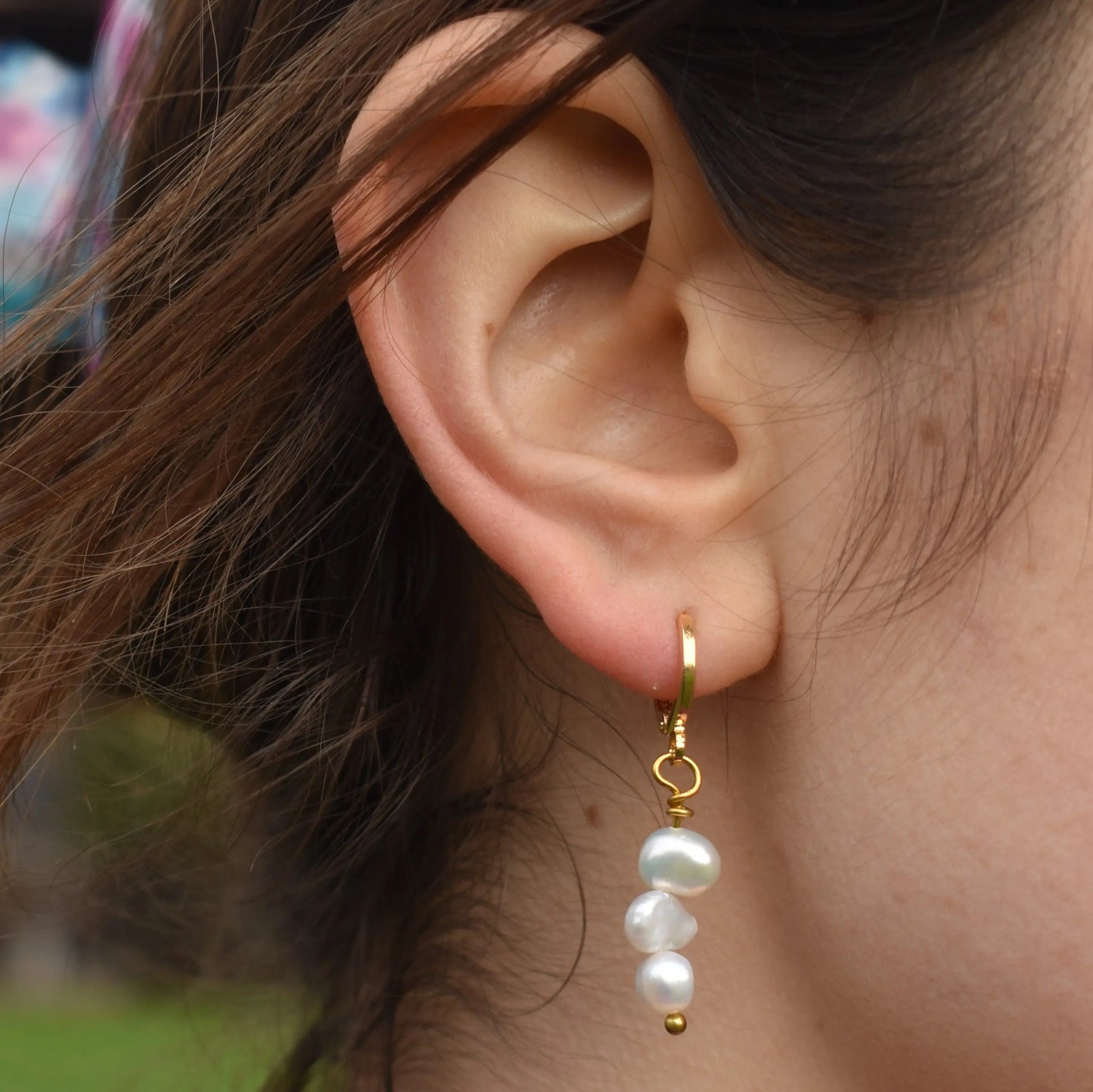 Irregular white freshwater pearl earrings - Memoriex