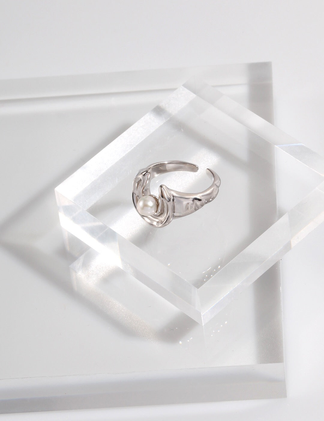 Star And Moon Design Pearl Ring-1