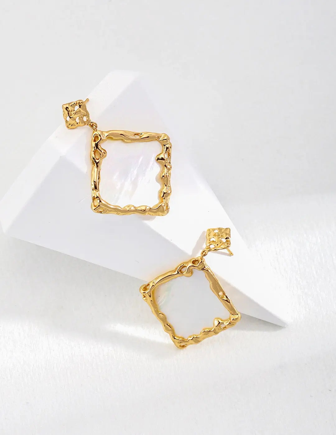 Lava Shaped Square Mother Of Pearl Earrings-2