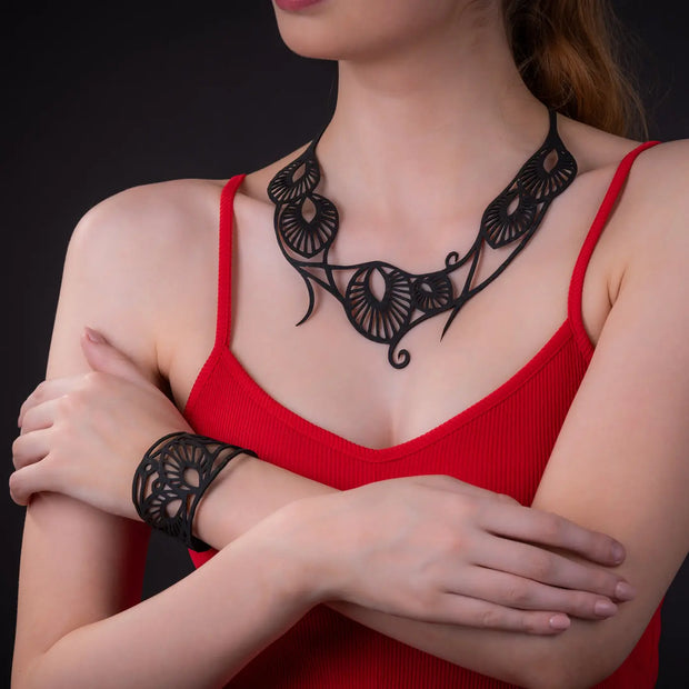 Leaf Art Nouveau Inner Tube Necklace - Memoriex 