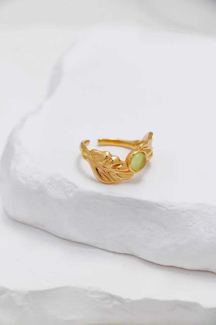 Leaf-Shaped Chalcedony ring-3