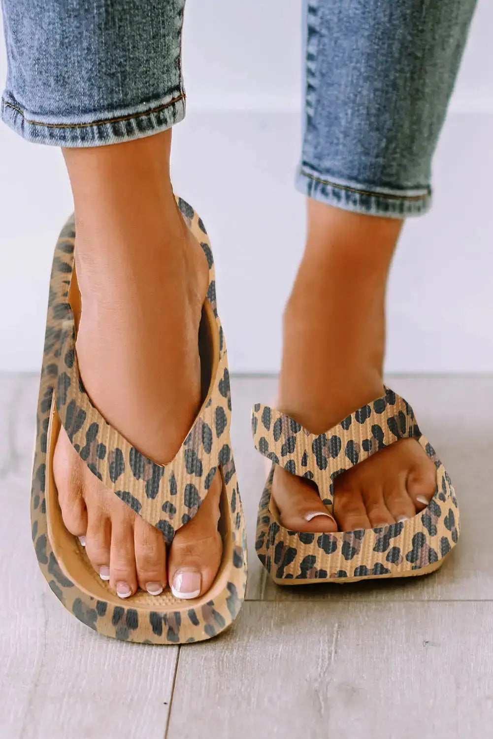 Leopard Print Thick Sole Flip Flops-7