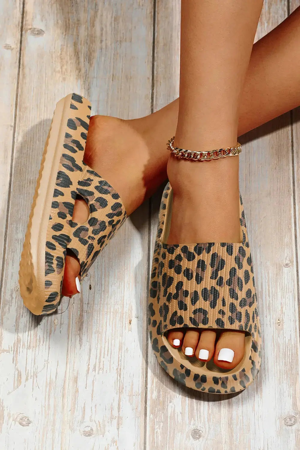 Leopard Print Thick Sole Slip On Slippers-10