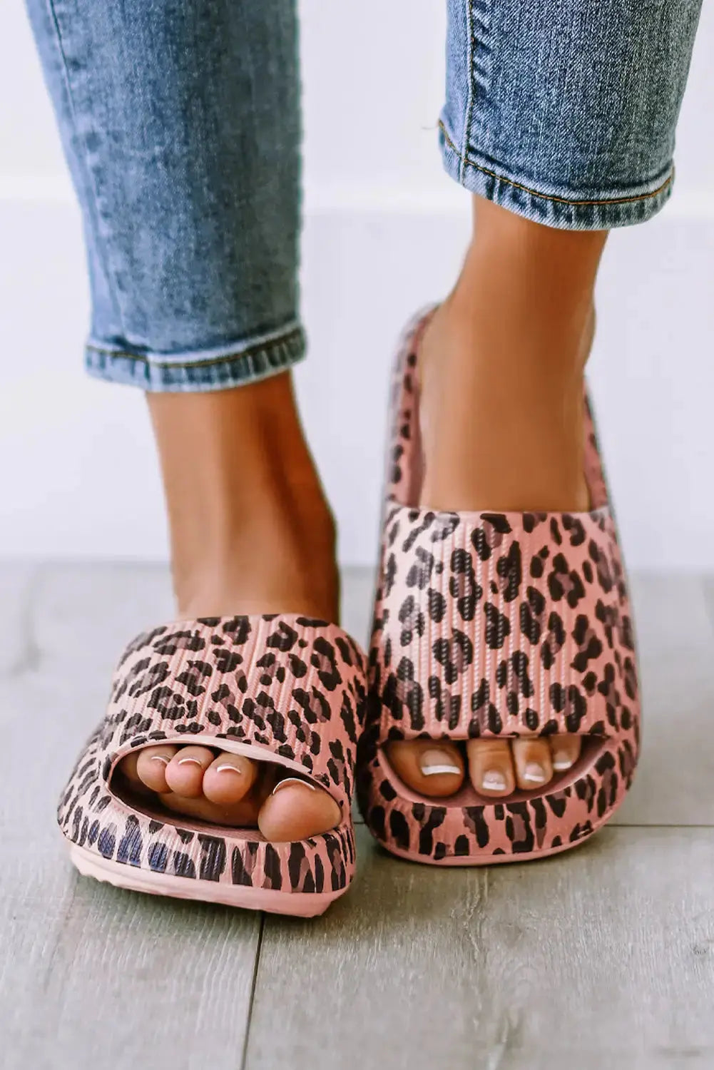 Leopard Print Thick Sole Slip On Slippers-21