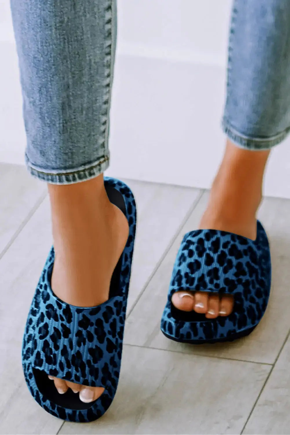 Leopard Print Thick Sole Slip On Slippers-34