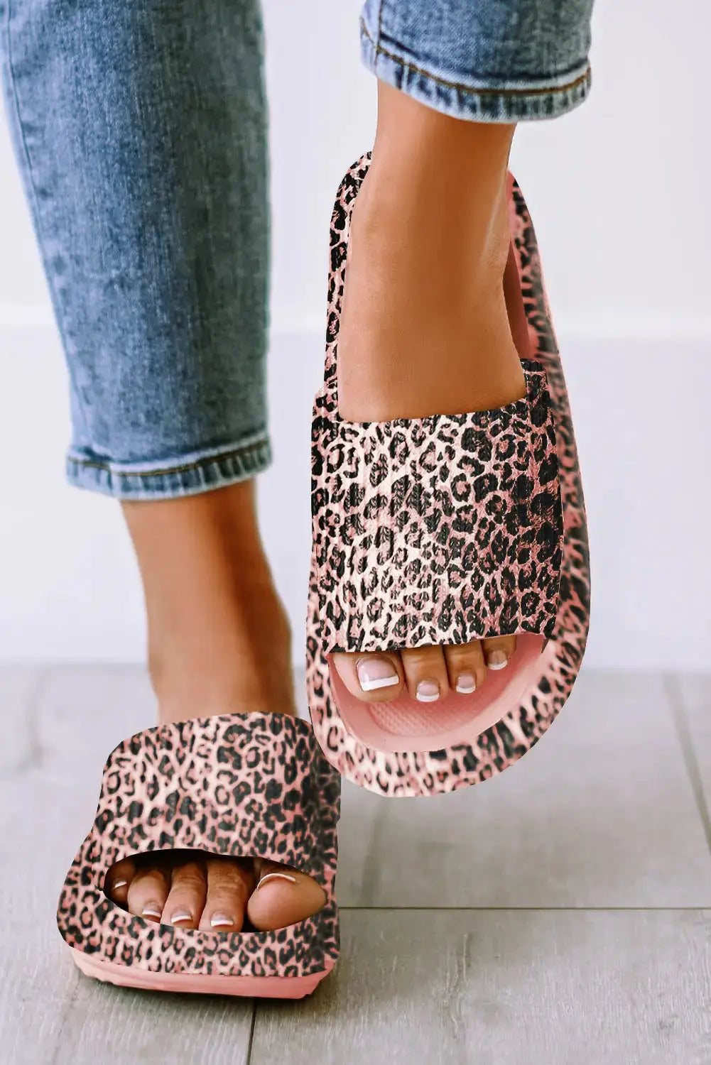 Leopard Print Thick Sole Slip On Slippers-37