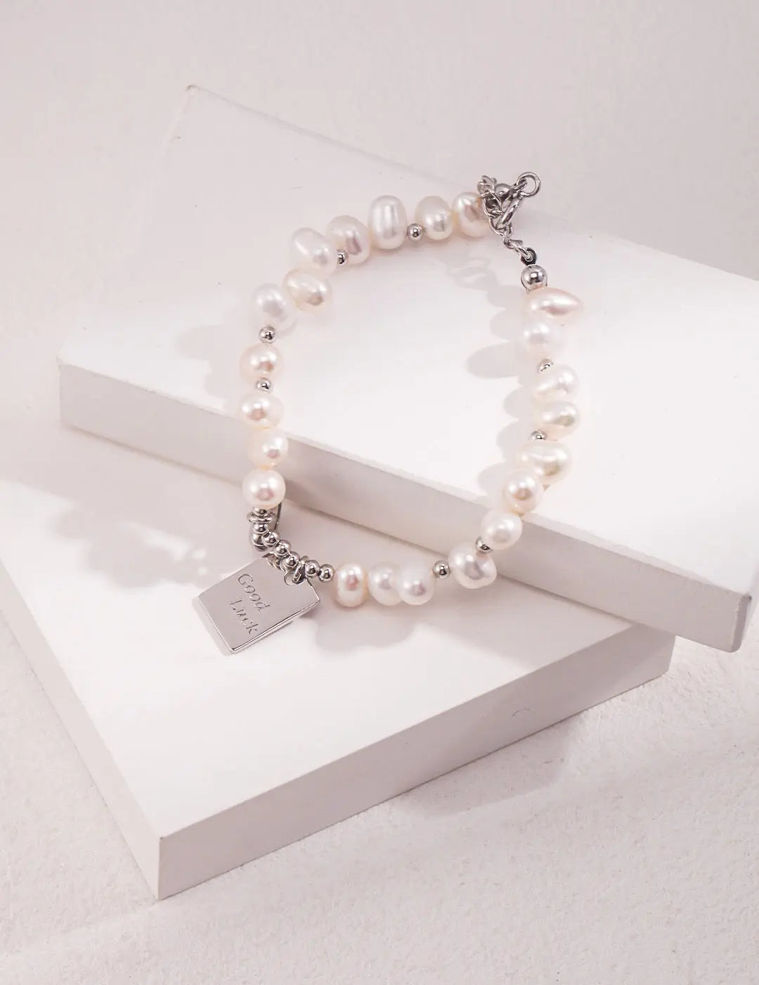 Lucky Engraved Freshwater Pearls Bracelet - Memoriex