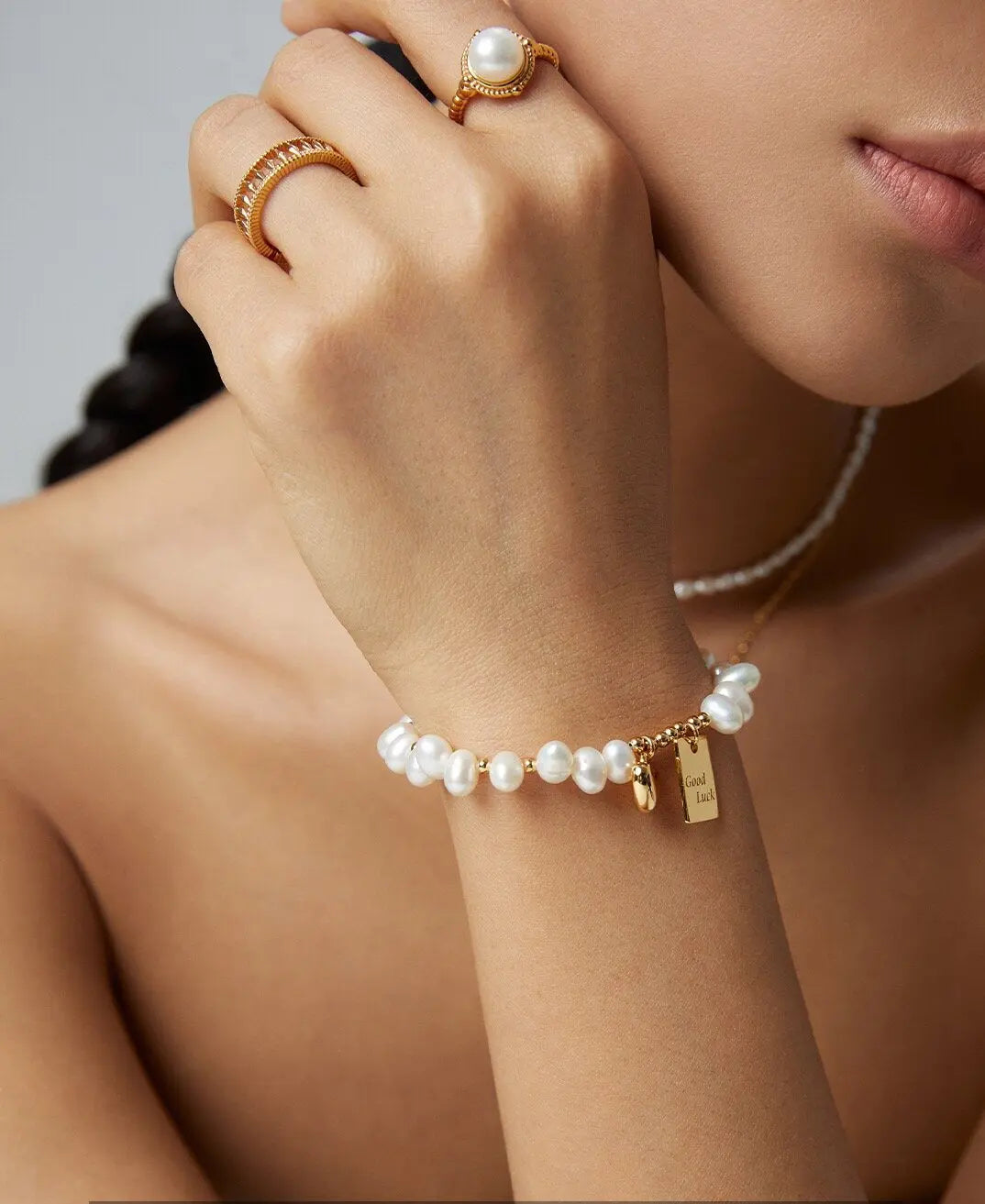 Lucky Engraved Freshwater Pearls Bracelet - Memoriex