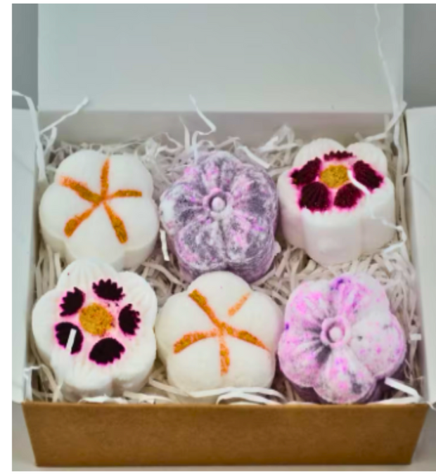 Mini Pamper Gift Shower Bomb Gift Box with 6 Shower Bombs- Vegan - Plastic Free Gift - SLS Free - Memoriex 