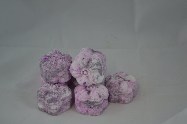 Mini Pamper Gift Shower Bomb Gift Box with 6 Shower Bombs- Vegan - Plastic Free Gift - SLS Free - Memoriex 