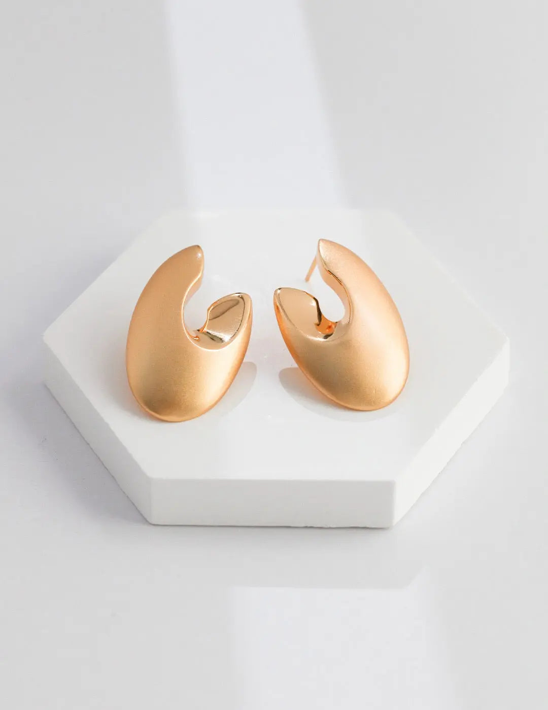 Minimalist Abstract Earrings - Memoriex