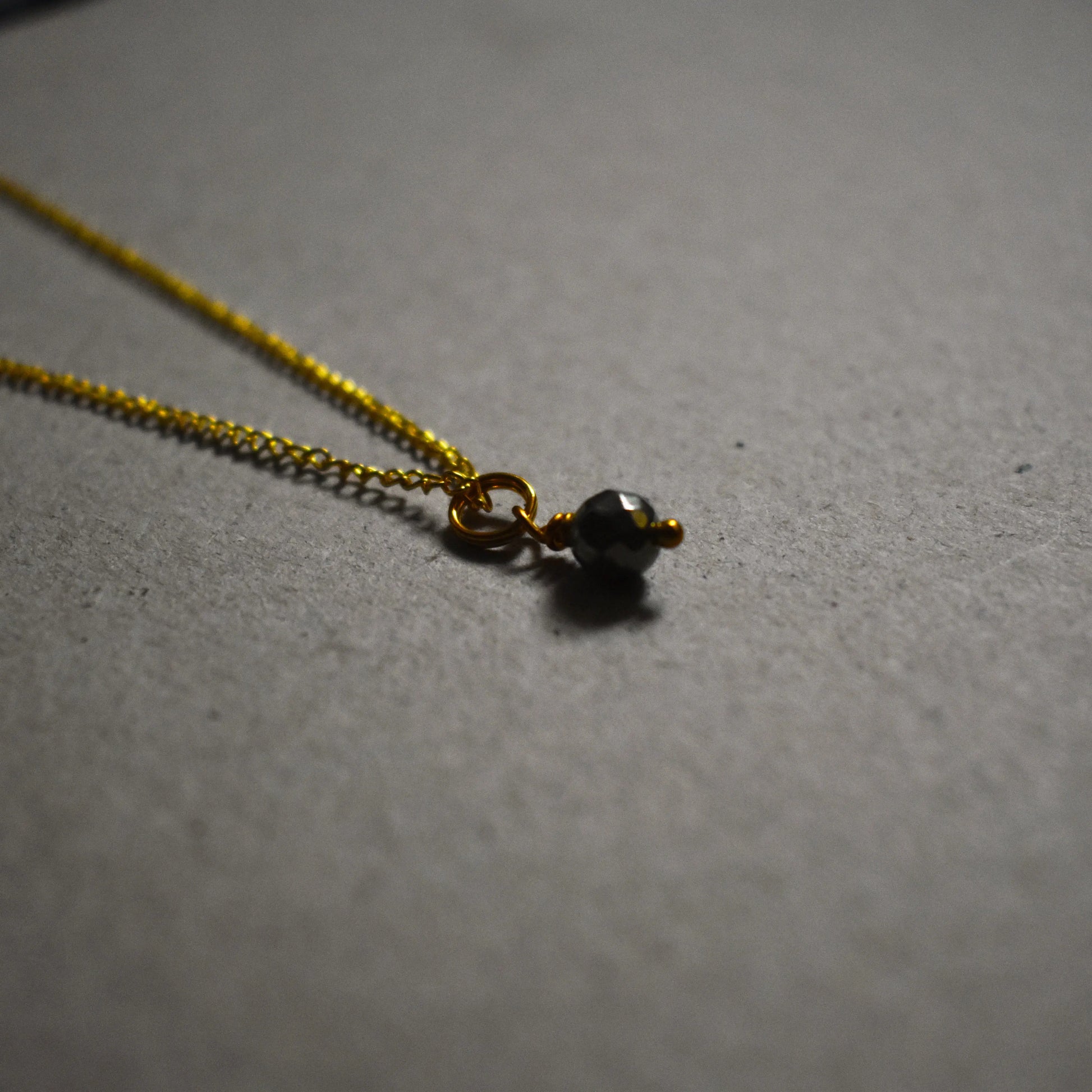 Minimalist Faceted Bronze Pyrite Gemstone Necklace - Memoriex