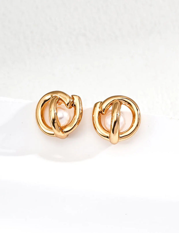 Minimalist Natural Pearl Stud Earrings-1