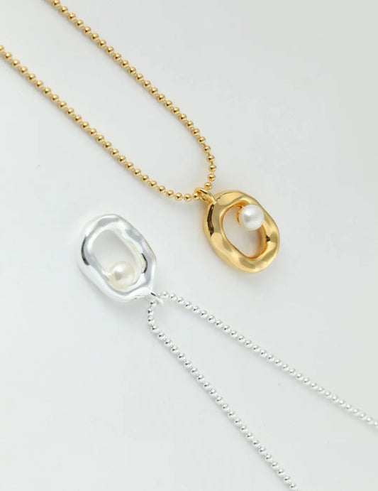 Minimalist O-shaped Pearl Pendant Necklace-0