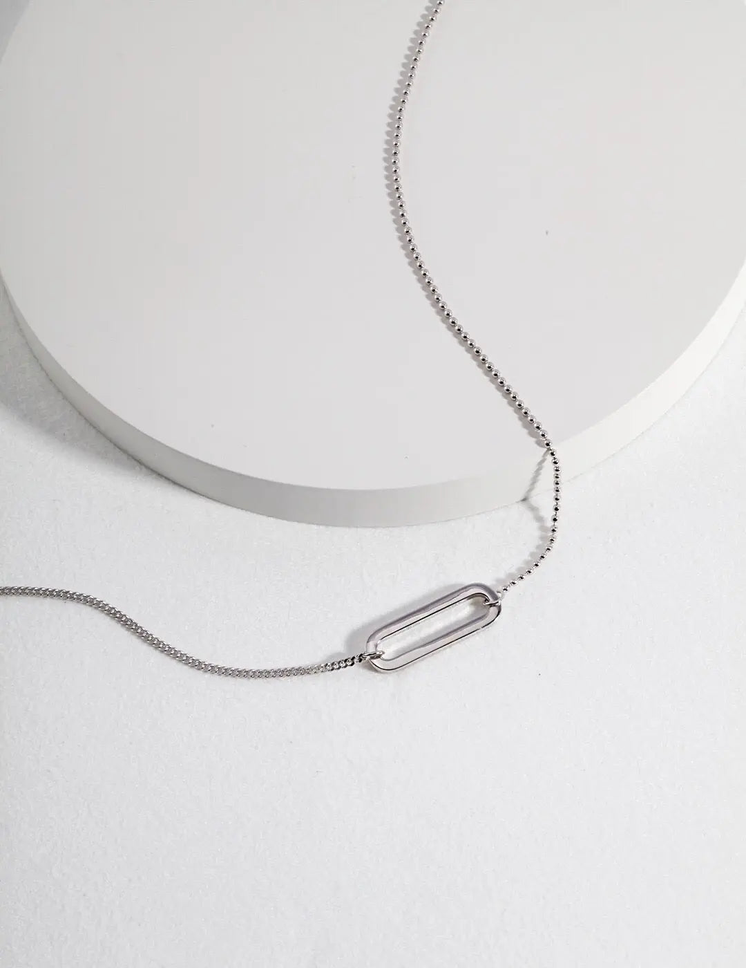 Minimalist Paperclip Necklace-1