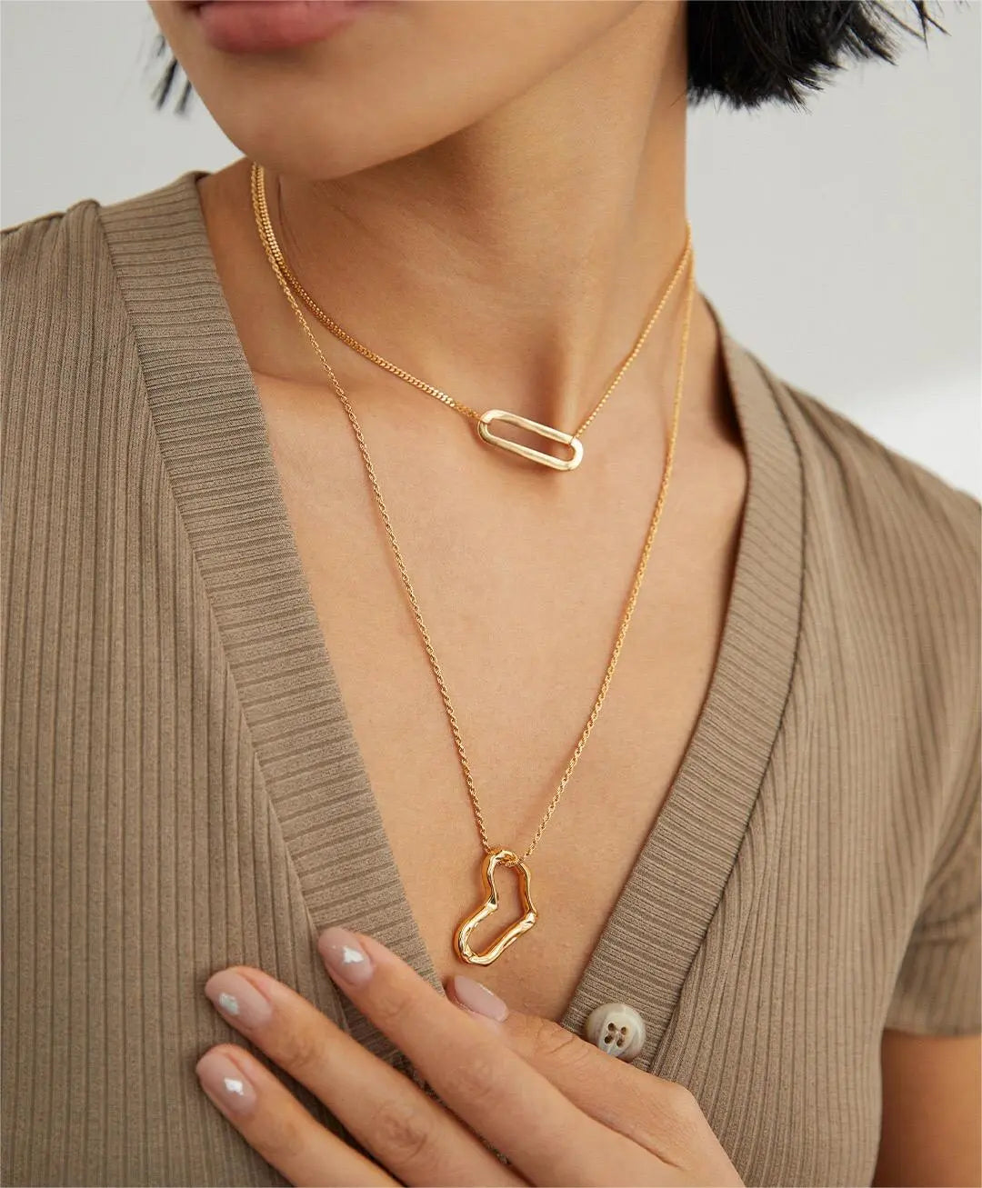 Minimalist Paperclip Necklace-3