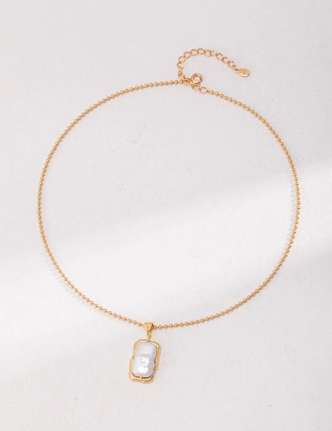 Minimalist Rectangle Pearl Necklace-0