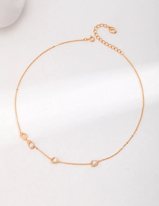 Minimalist Three Pearl Beads Necklace-0