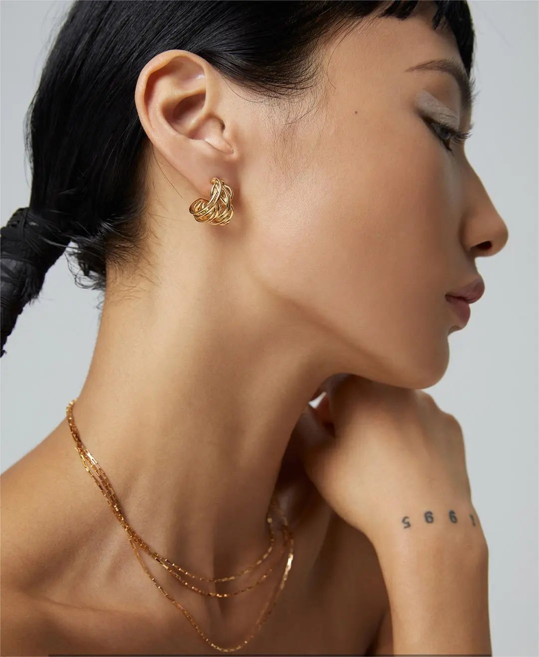 Modern Wave Hoop Earrings-4