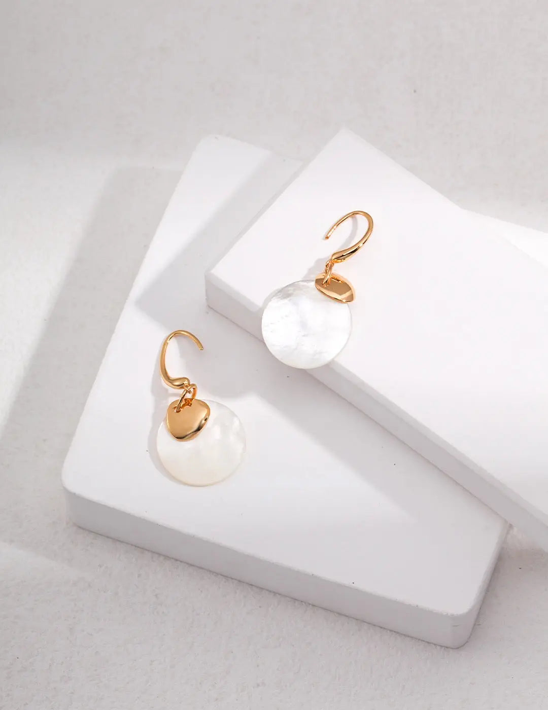 Mother of Pearl Dangle Earrings - Memoriex