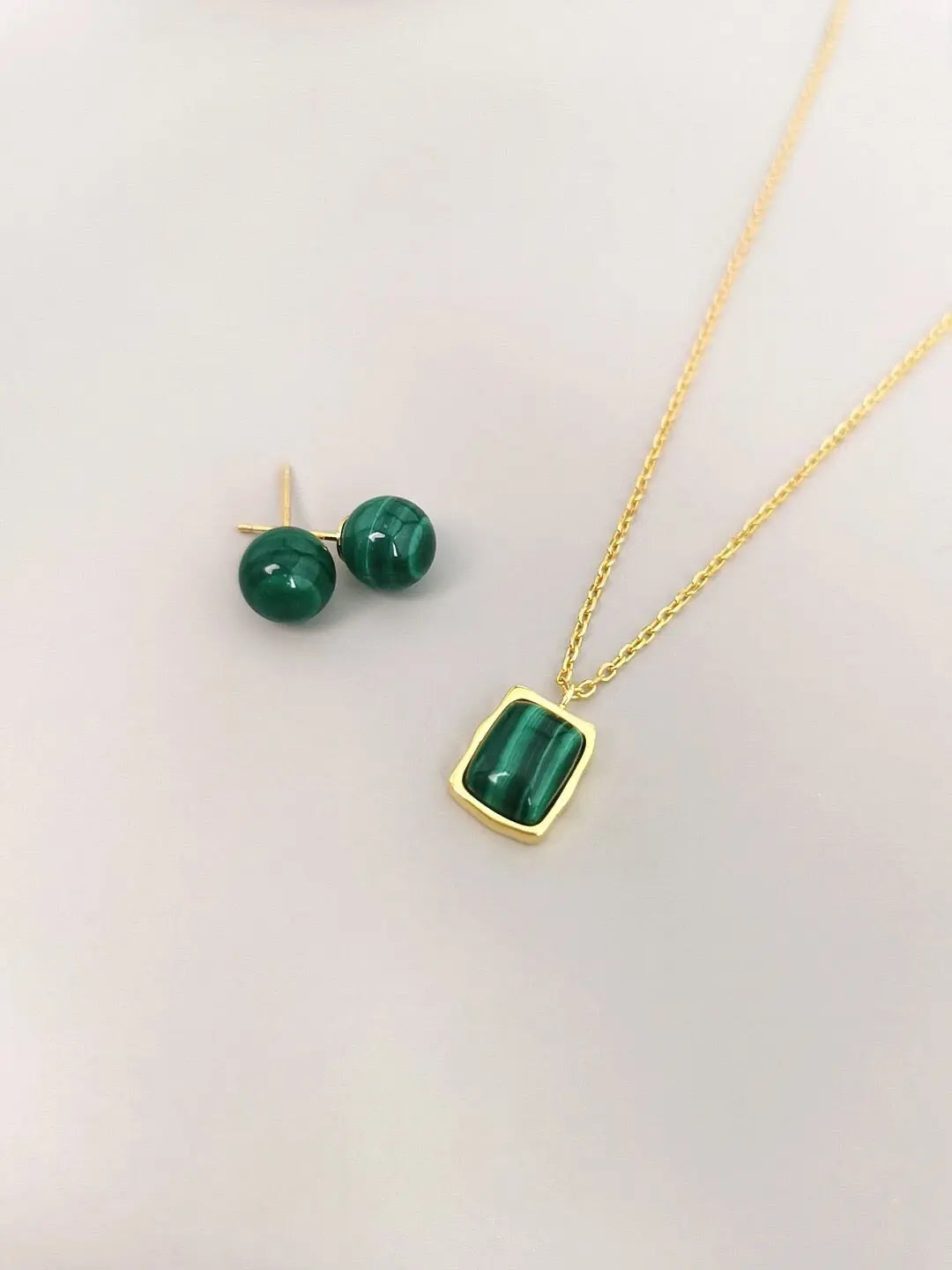 Natural Malachite Pendant Necklace - Memoriex