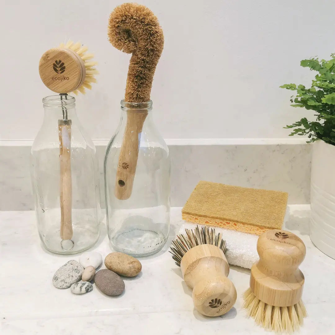 Natural Wooden Dish Brush with Replaceable Head | Natural Kitchen Washing Up Brush with Plant Based Bristles and Detachable Head-3