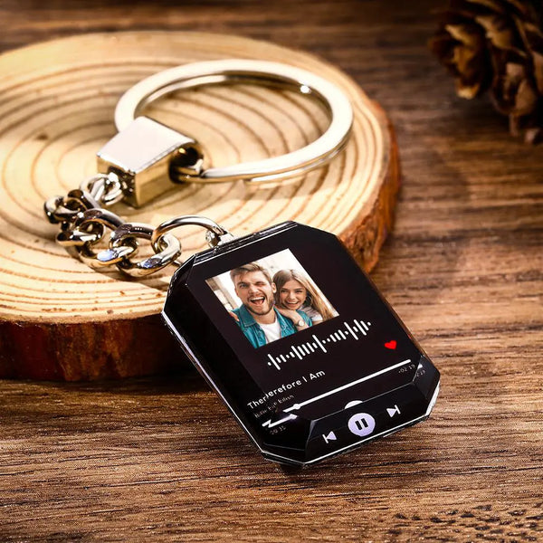 Personalised-Crystal-Music-Keyring-with-Scannable-Code-and-Photo Memoriex