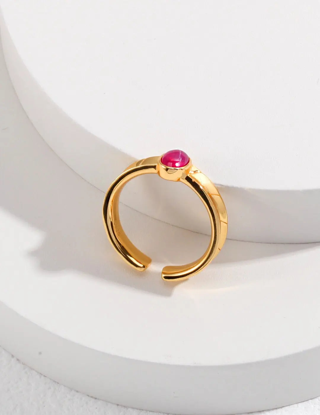 Pink Oval Shaped Zircon Ring - Memoriex