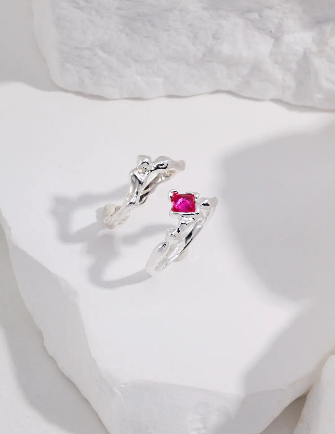 Pink Rhombus Shaped Zircon Ring - Memoriex