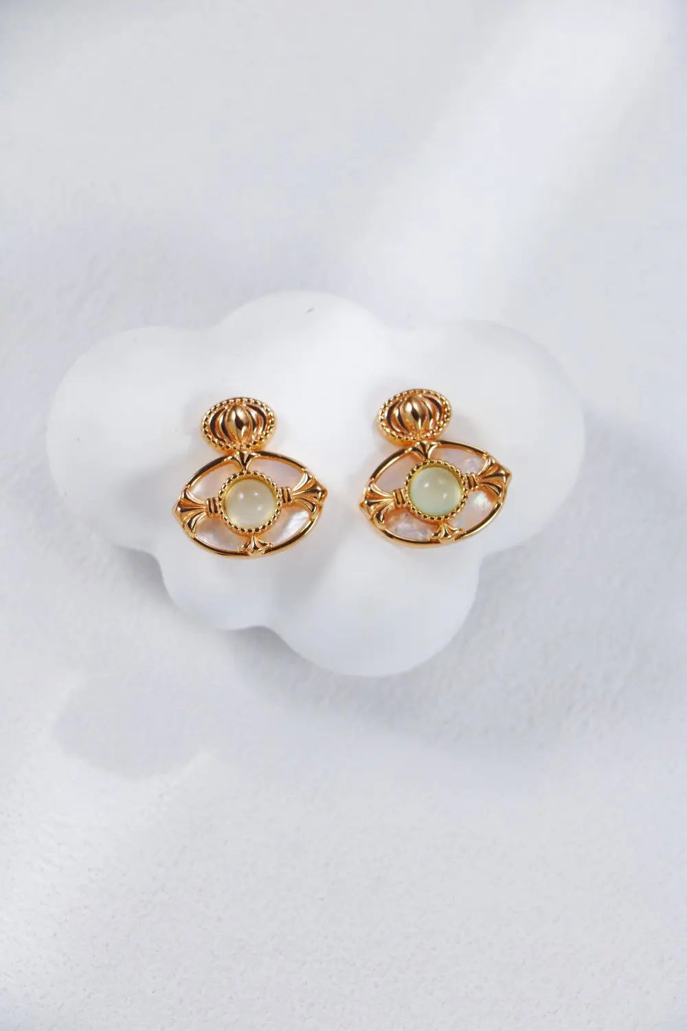 Prehnite Chalcedony WIth White Shell Earrings-3