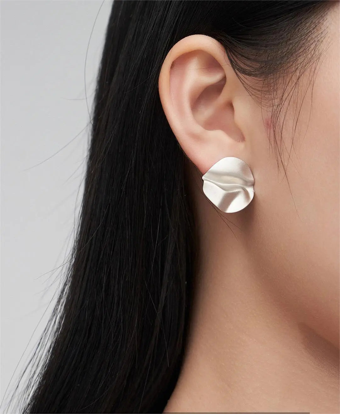 Round Pleated Earrings-3