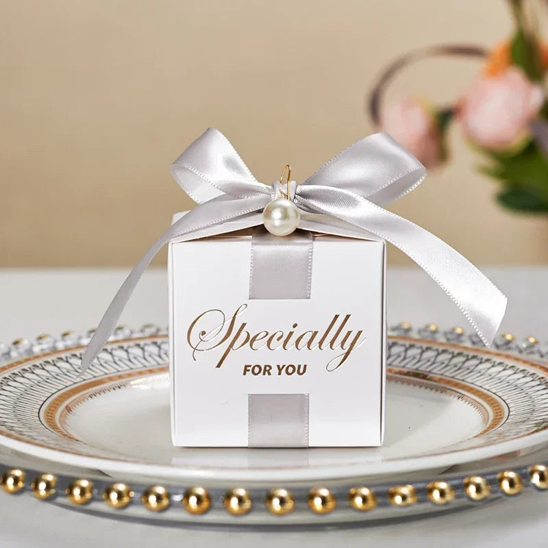 High Quality Square Candy Boxes Exquisite Pearls and Ribbons Wedding Party Birthdays Chocolate Packaging Gift Box for Guests-9