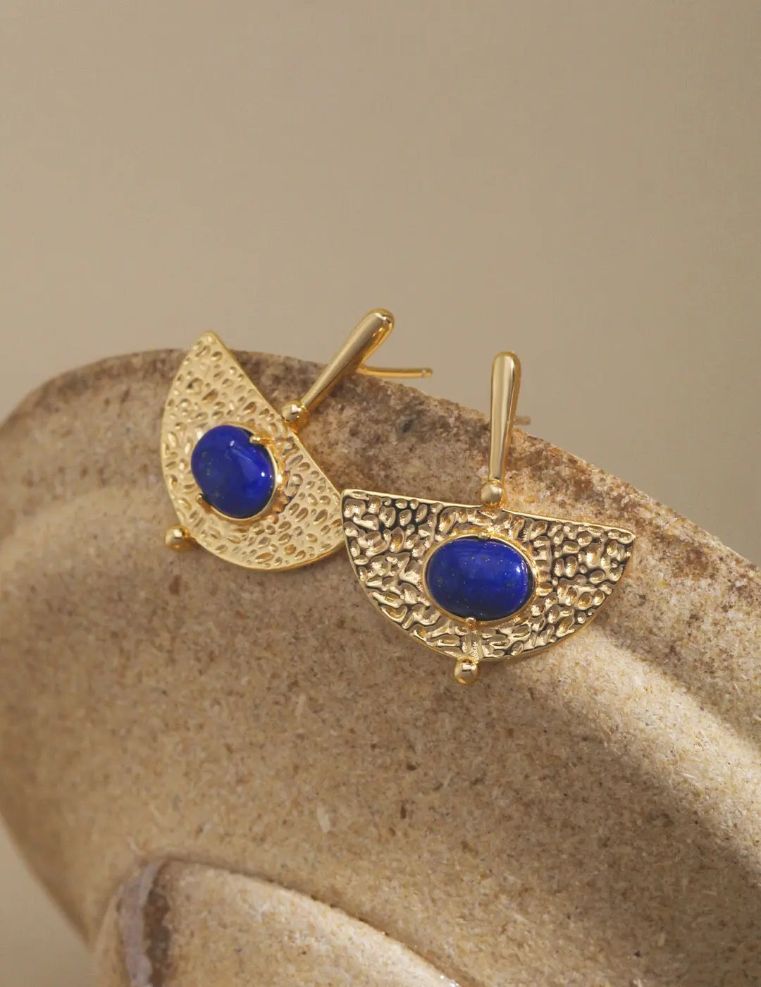 Scalloped Lapis Lazuli Earrings - Memoriex