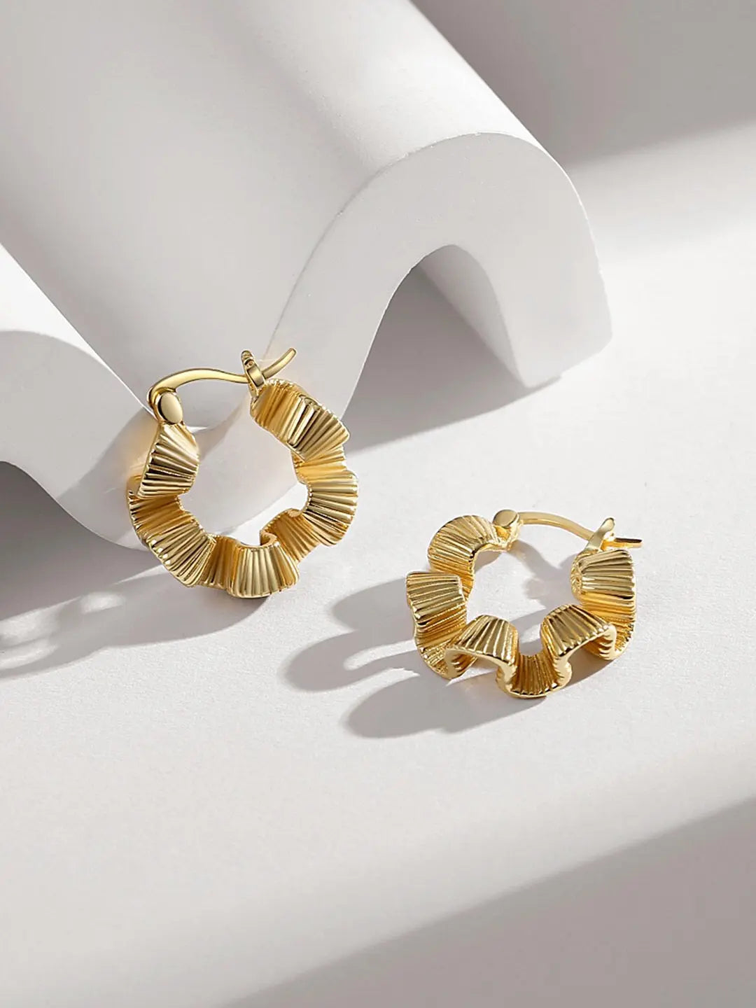 Silk Wreath Hoop Earrings - Memoriex