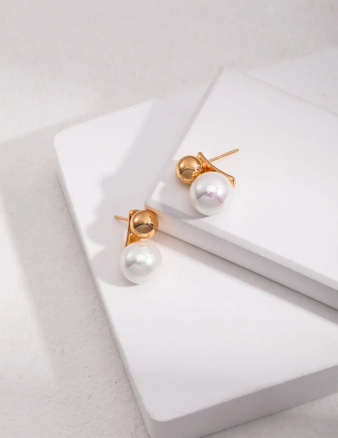 Simple Elegant Pearl Drop Earrings-1